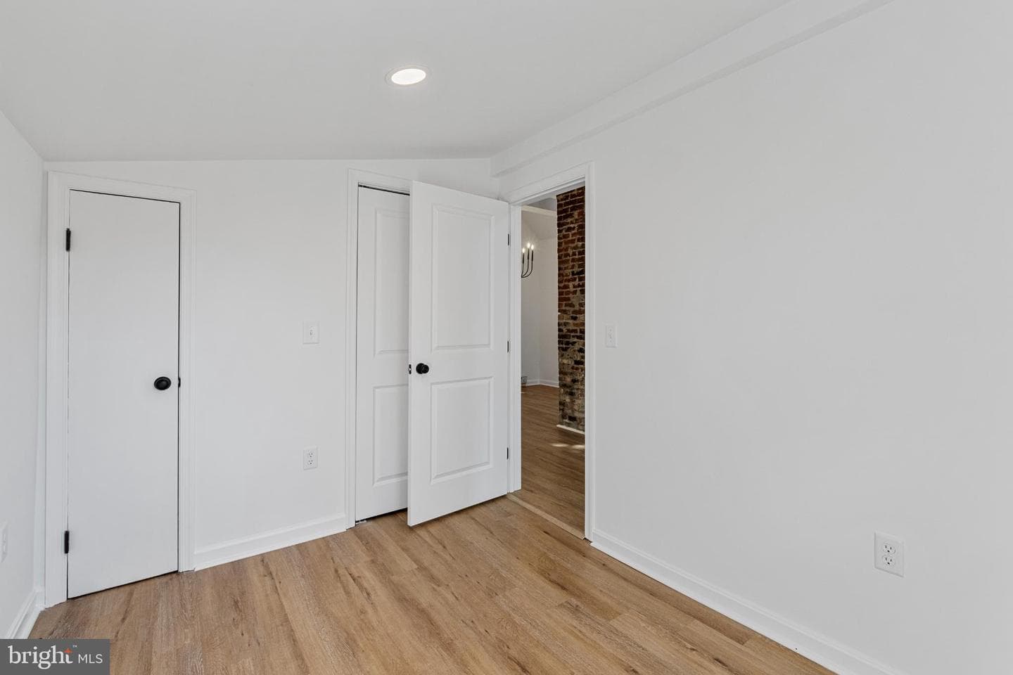 28276 Riverside Drive photo 17