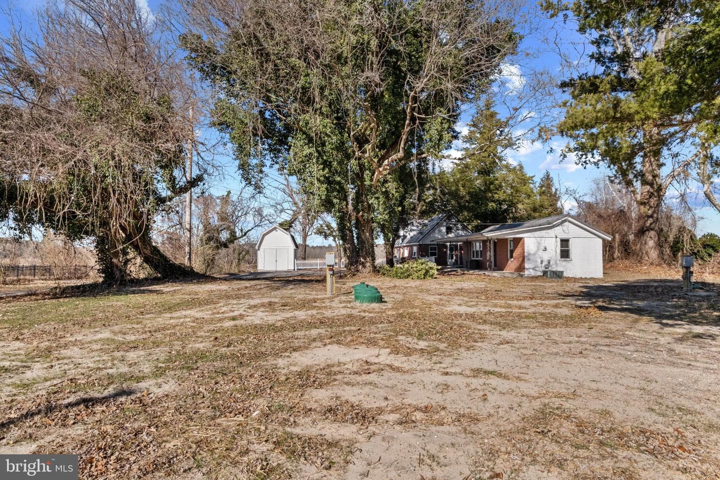 28276 Riverside Drive photo 19