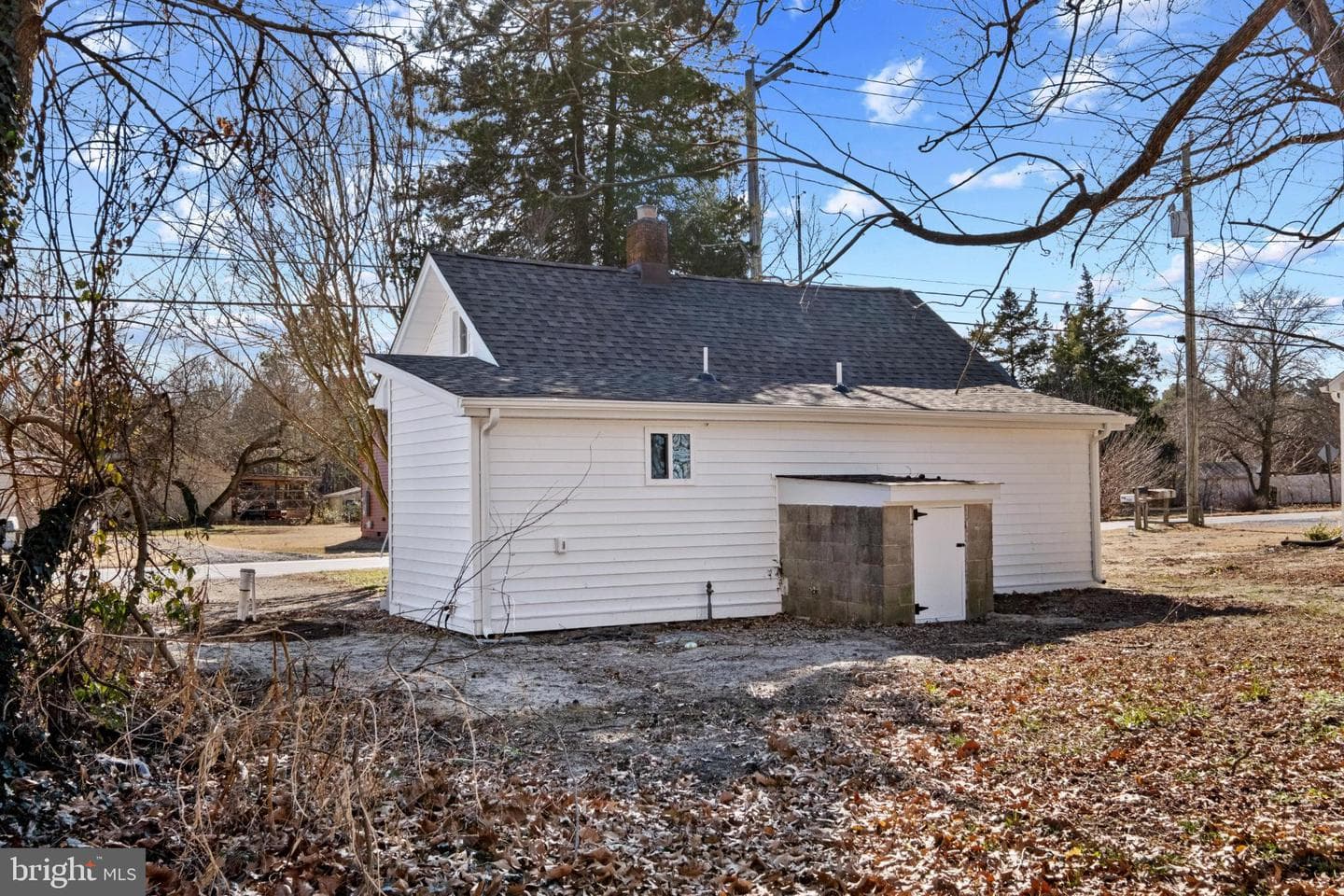 28276 Riverside Drive photo 20