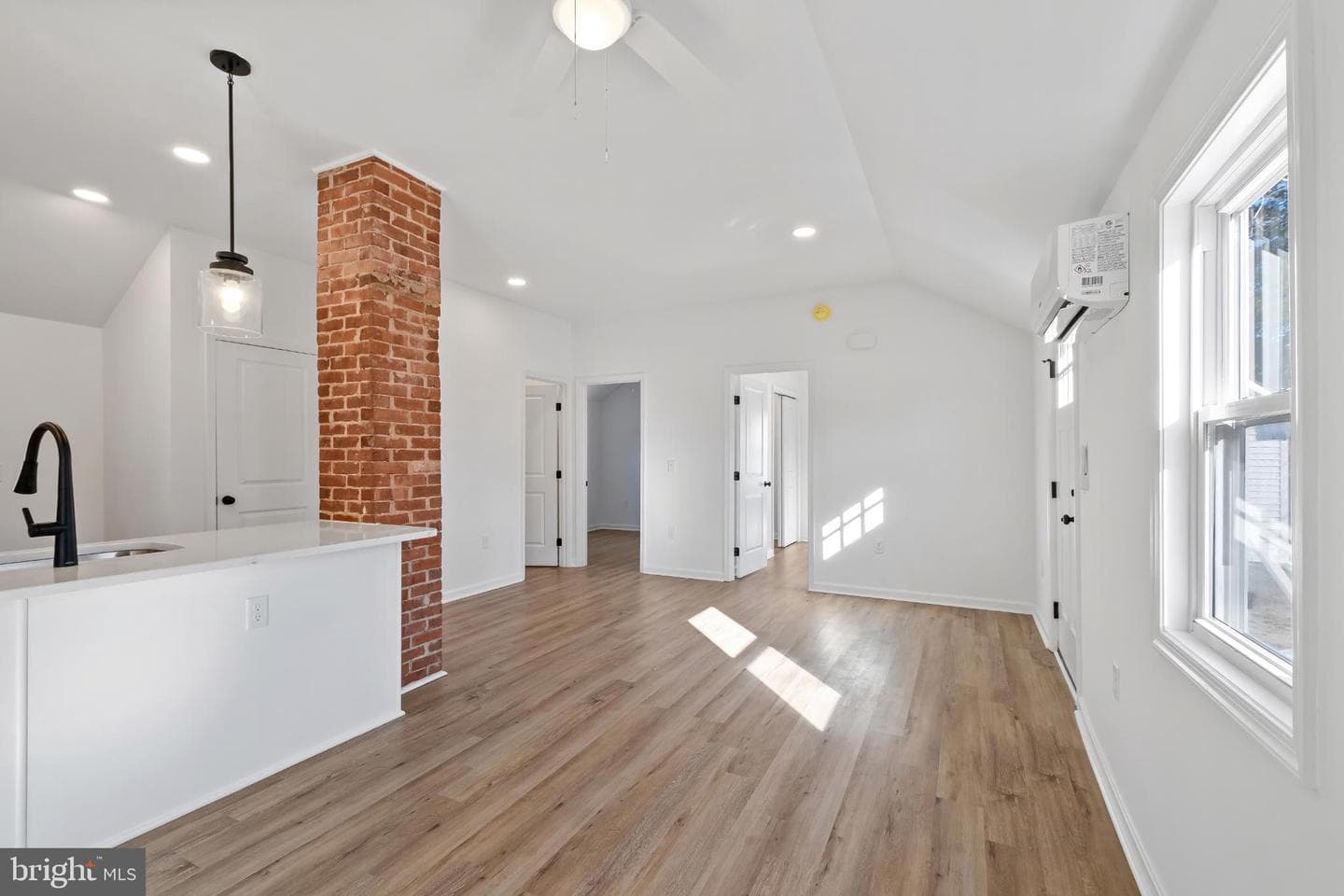 28272 Riverside Drive photo 27