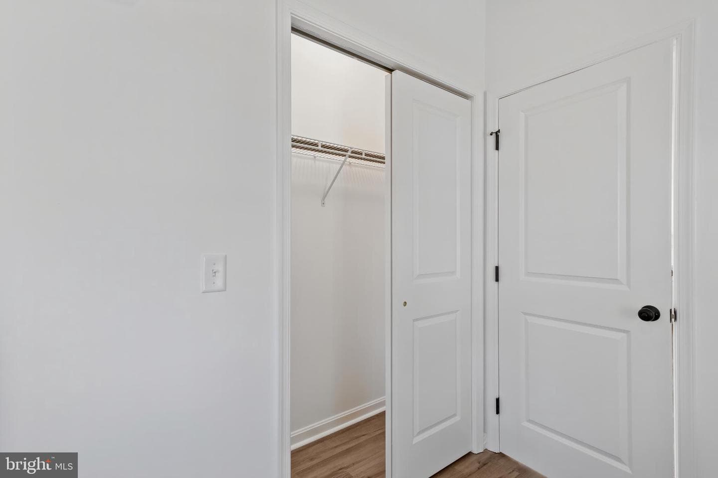 28272 Riverside Drive photo 7