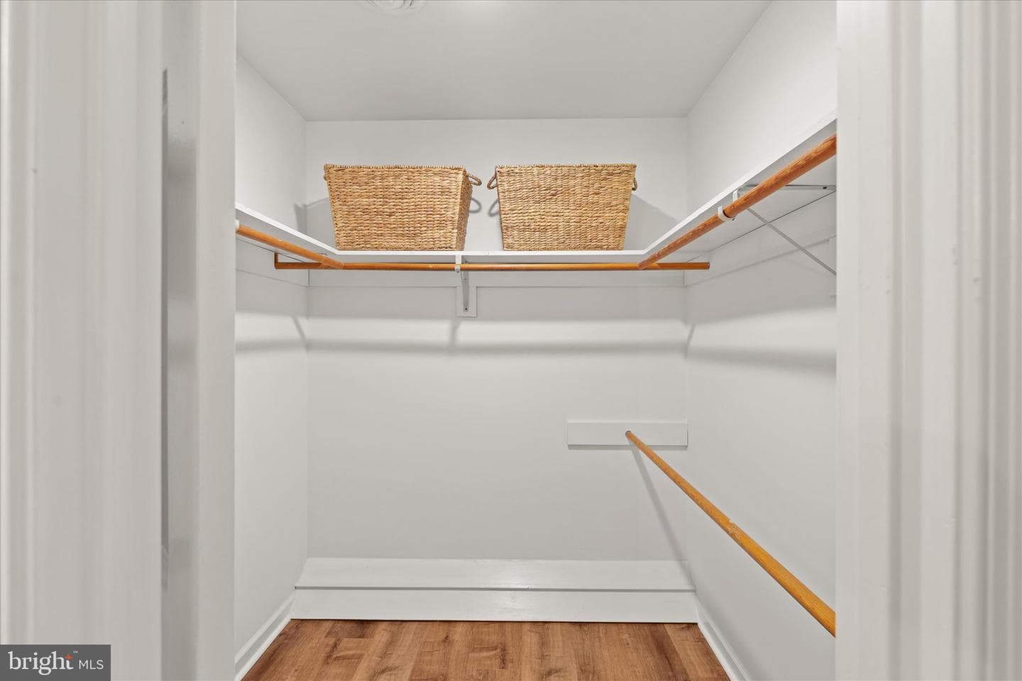 1011 Hinman Lane photo 25