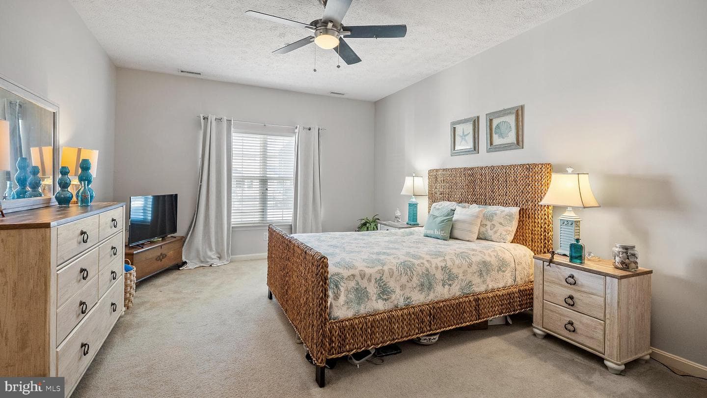 9555 Wedge Way photo 11