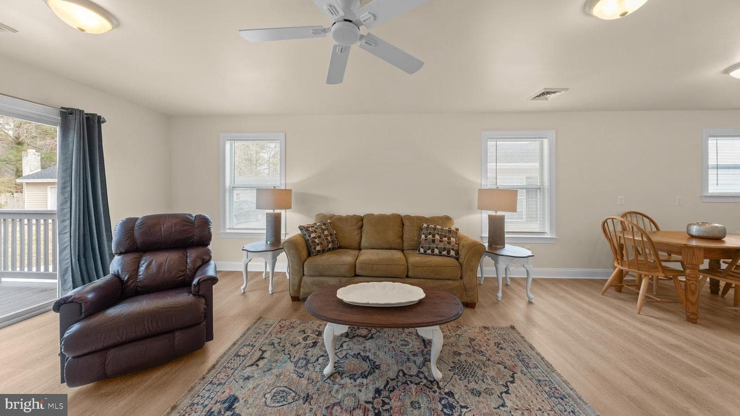 108 Camden Avenue photo 17