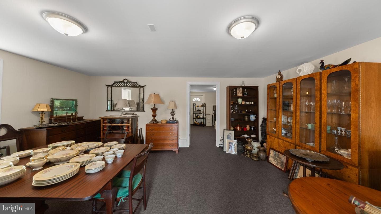 108 Camden Avenue photo 29