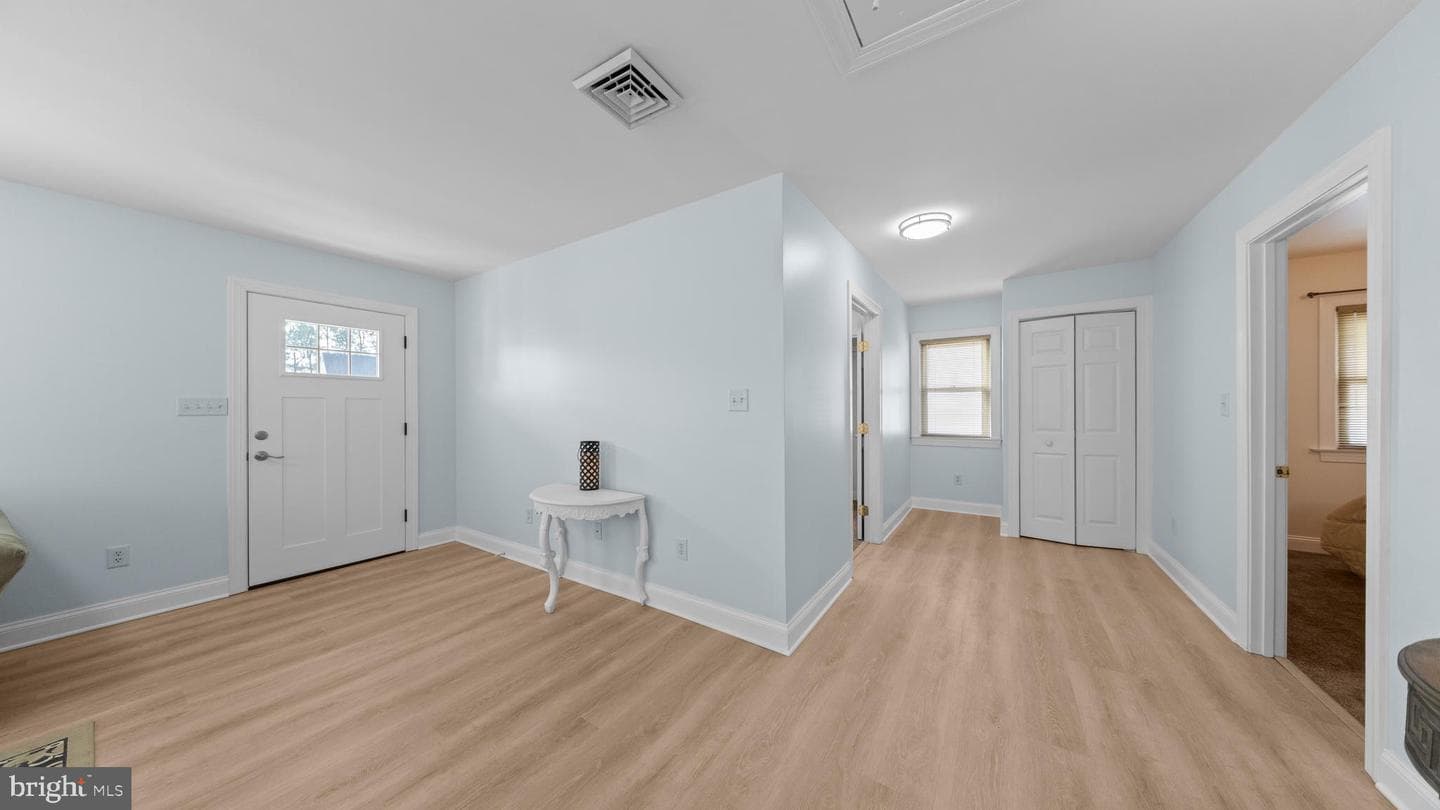 108 Camden Avenue photo 6