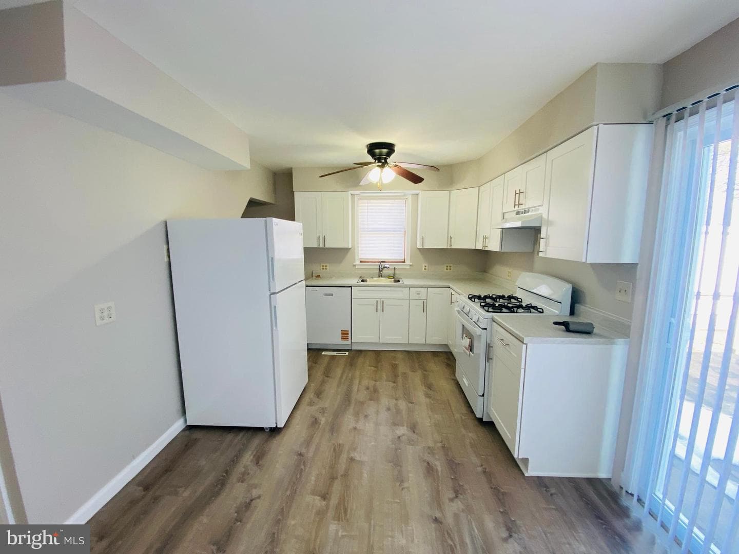1007 Pierce Avenue photo 6