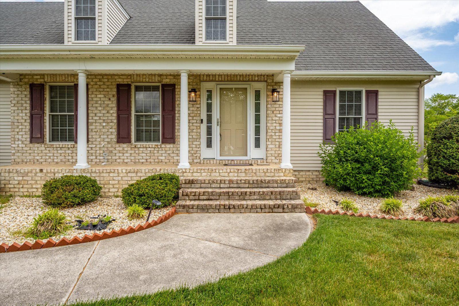 27457 Equestrian Drive photo 6