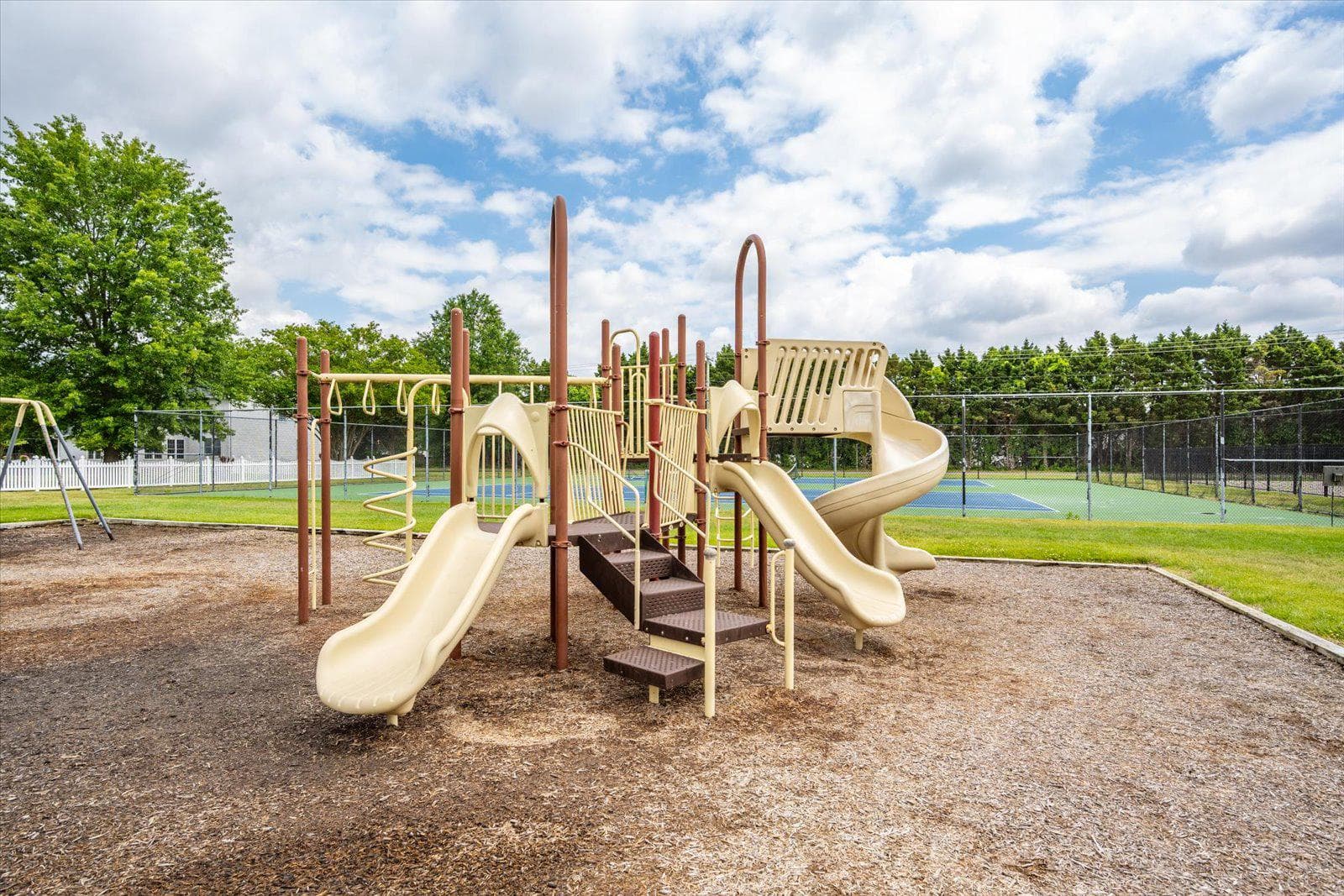27457 Equestrian Drive photo 84