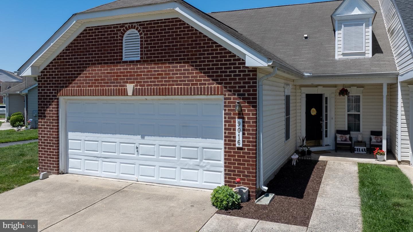 9016 Executive Club Dr, Delmar