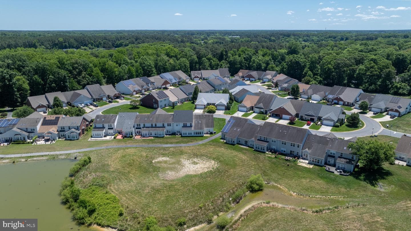 9016 Executive Club Dr photo 30