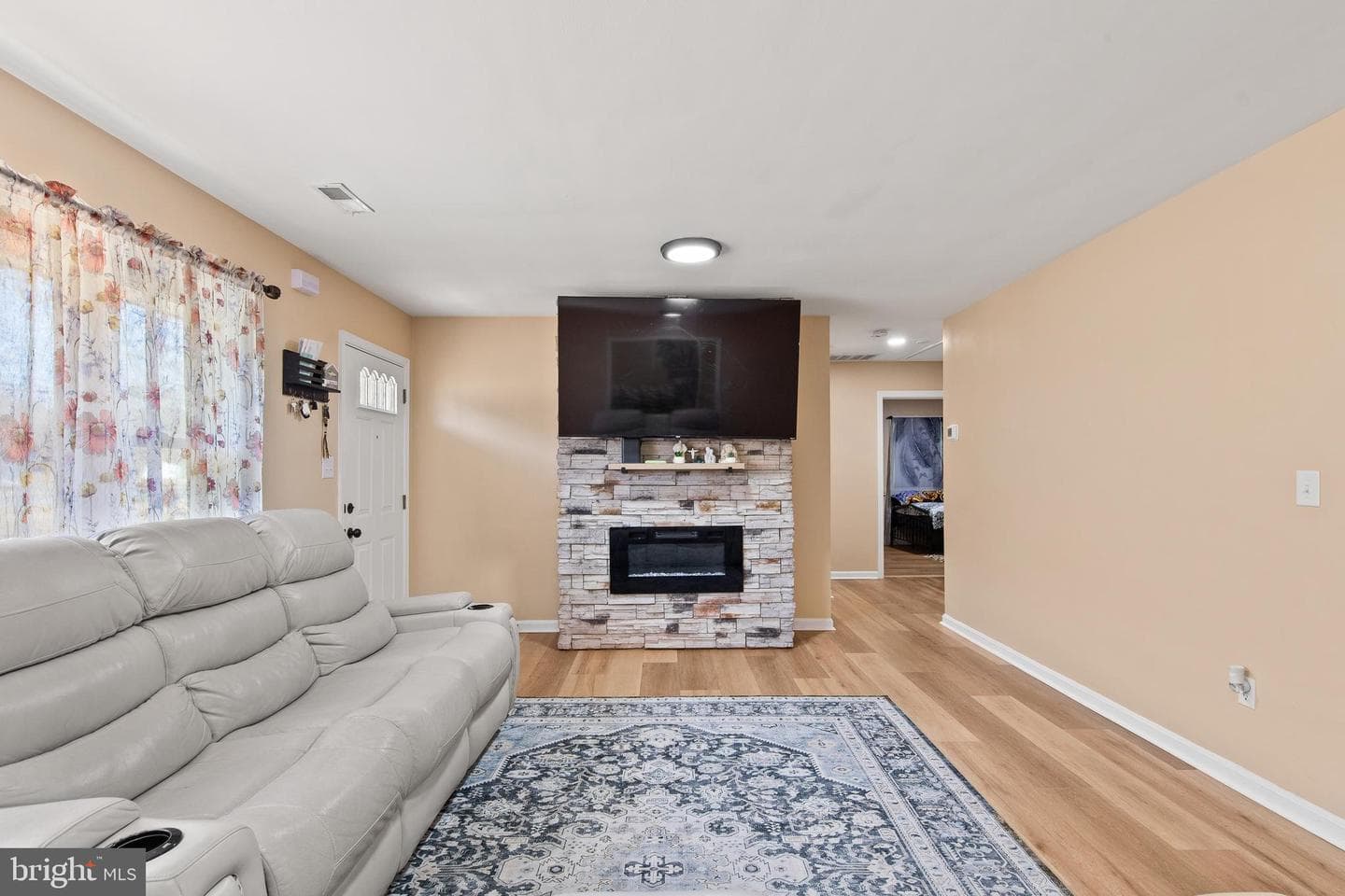 28570 Ocean Gateway photo 5