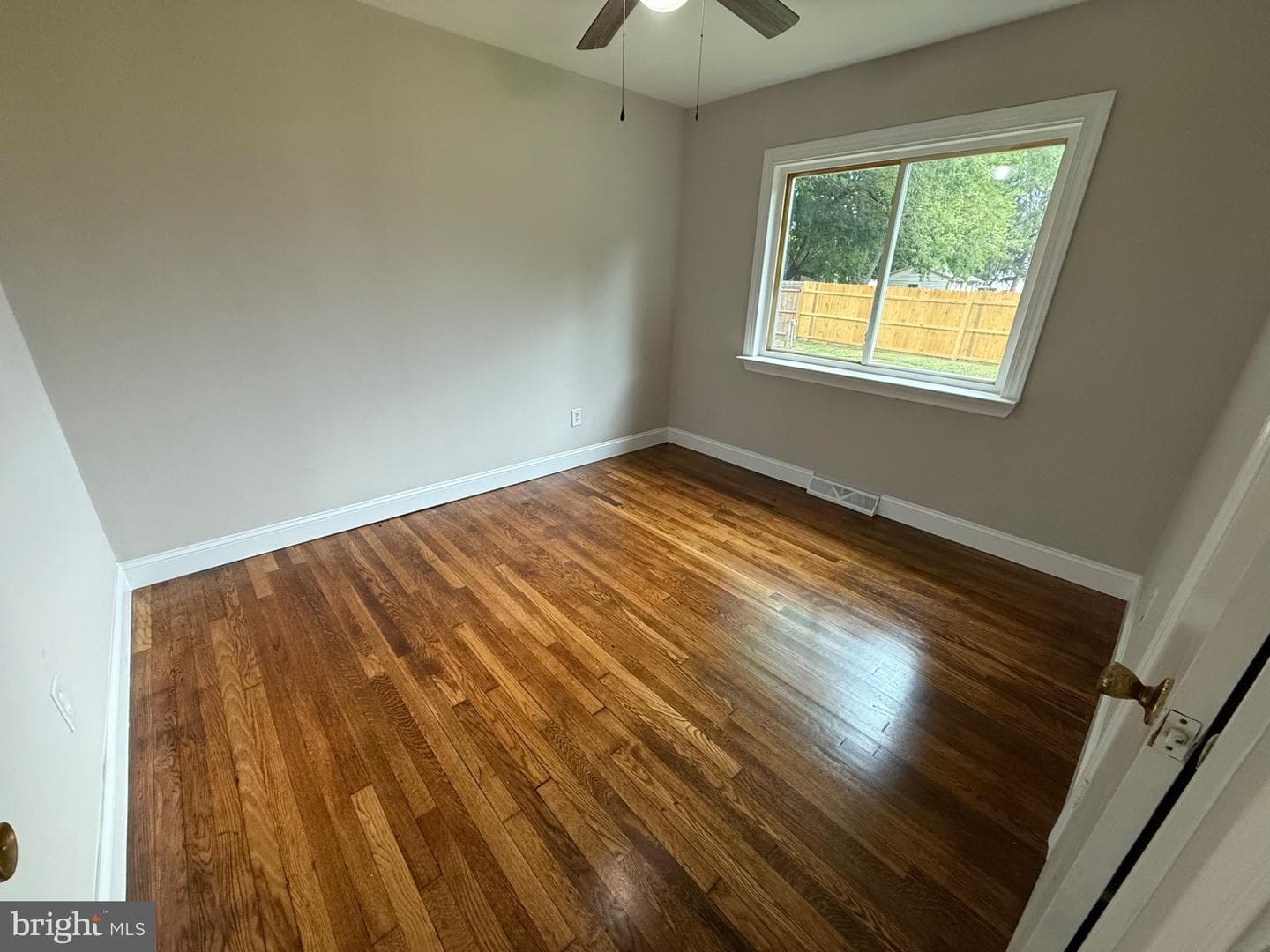 113 Benjamin Avenue photo 16