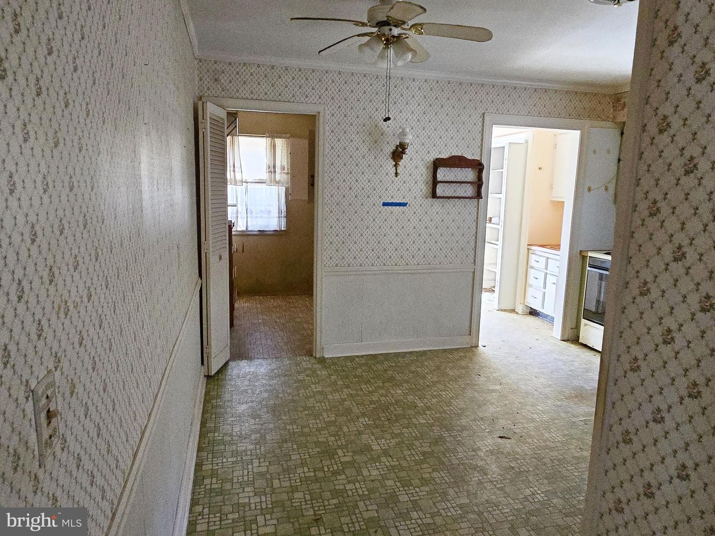 112 Johnson Drive photo 7