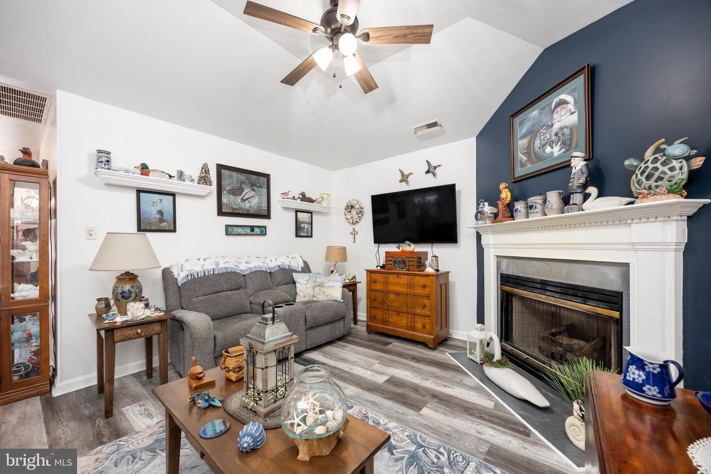 1005 E Schumaker Manor Drive photo 4