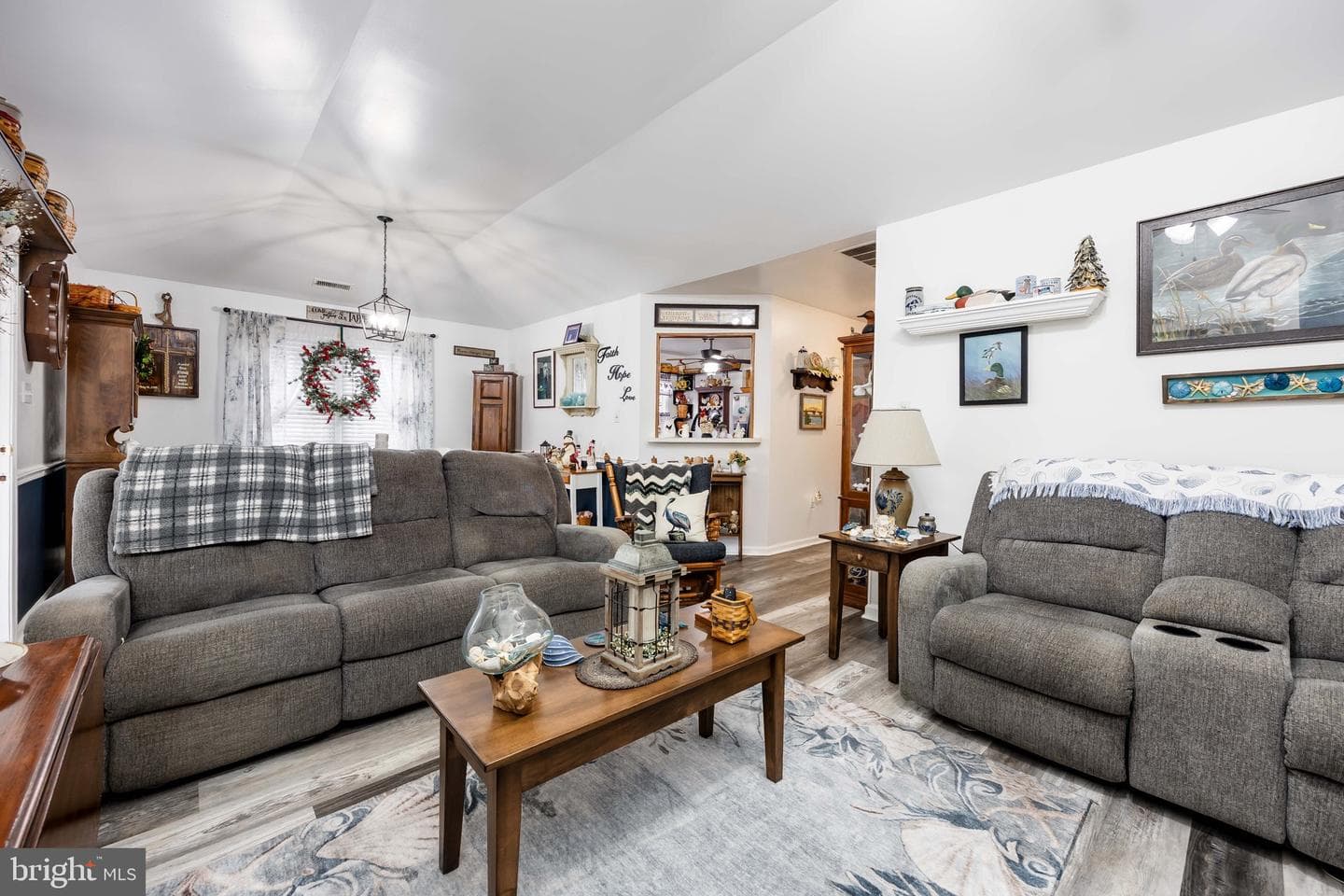 1005 E Schumaker Manor Drive photo 6