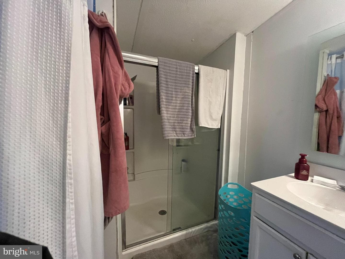 5823 Homestead Street photo 12