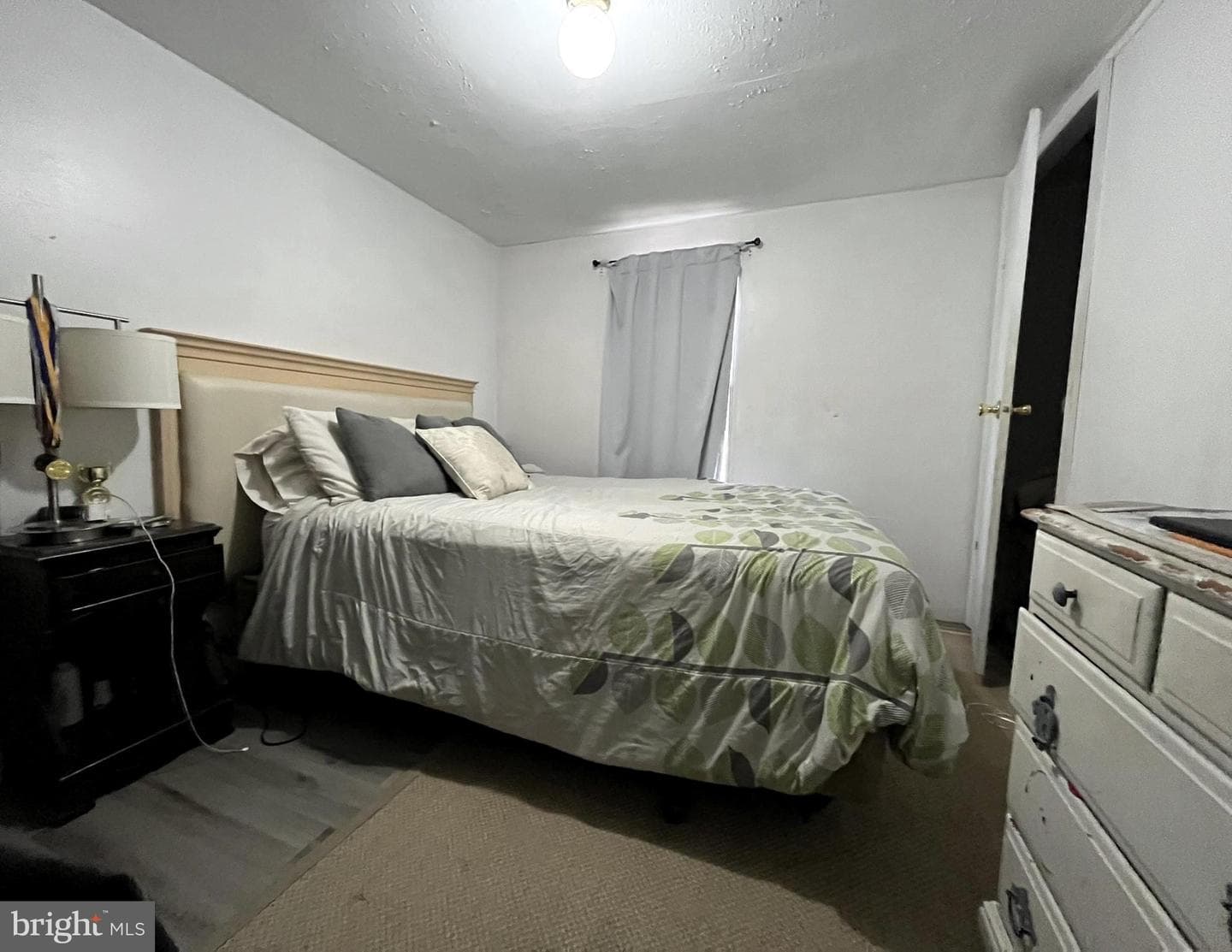 5823 Homestead Street photo 14