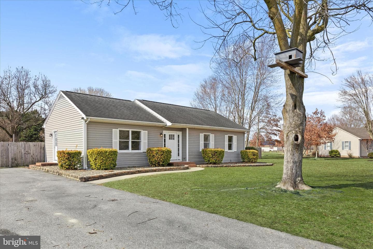 6148 Ayrshire Drive photo 2