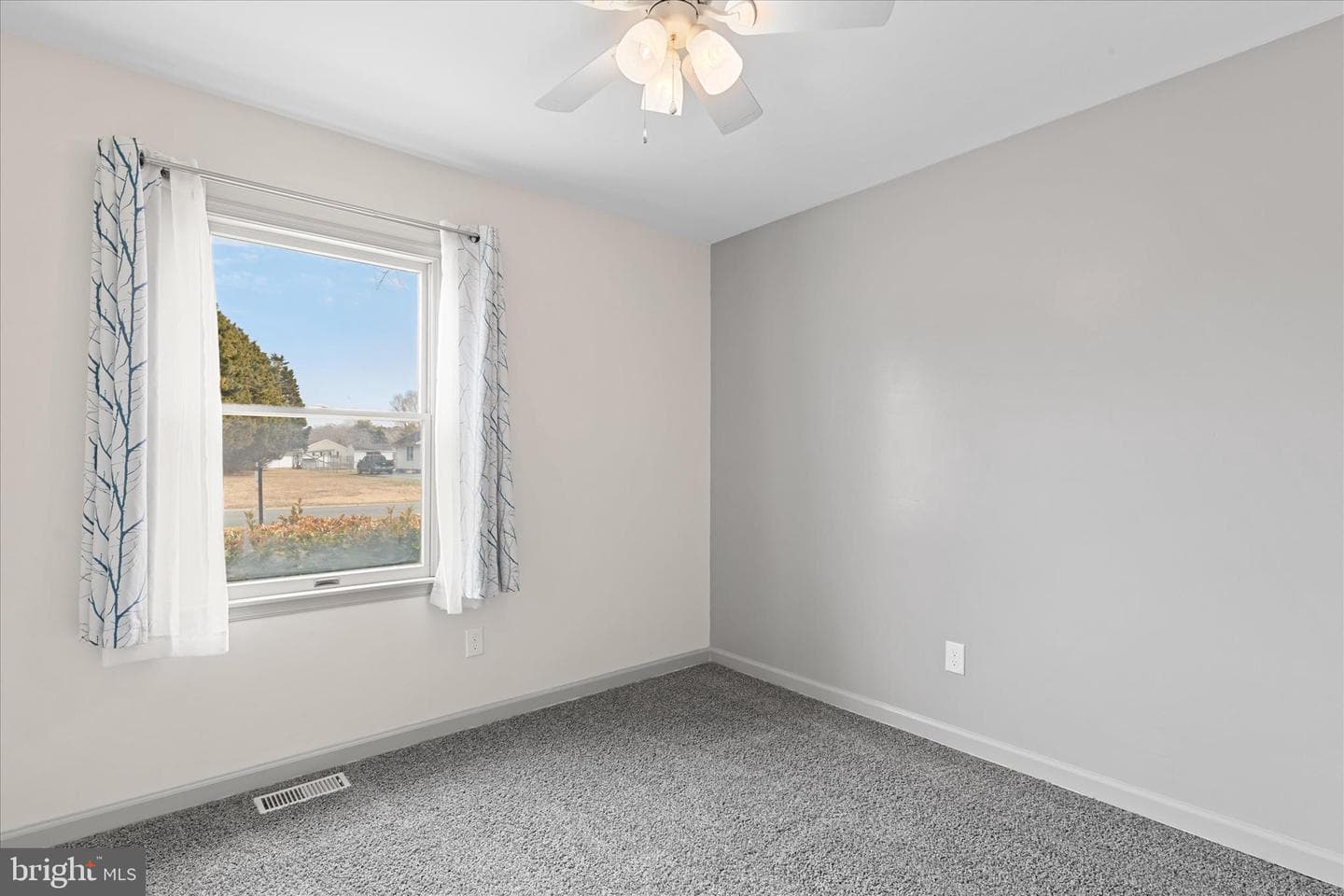 6148 Ayrshire Drive photo 24