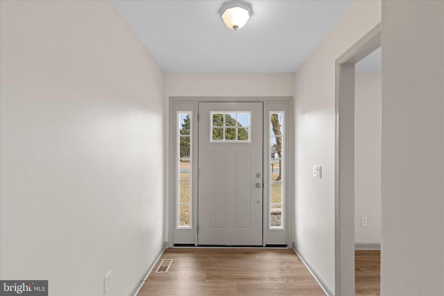6148 Ayrshire Drive photo 4