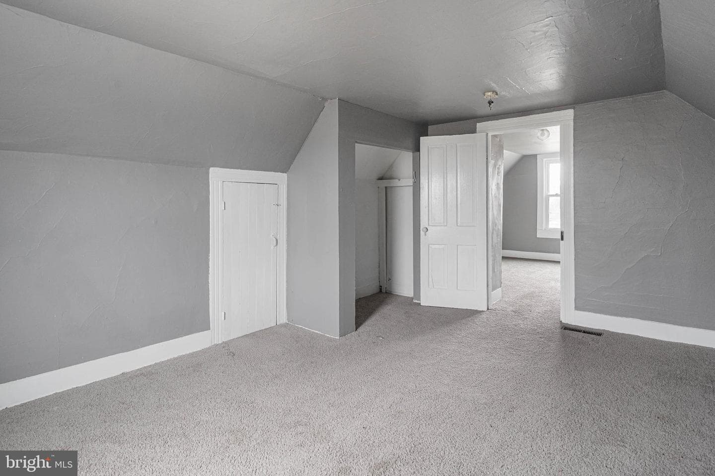 412 E State Street photo 29