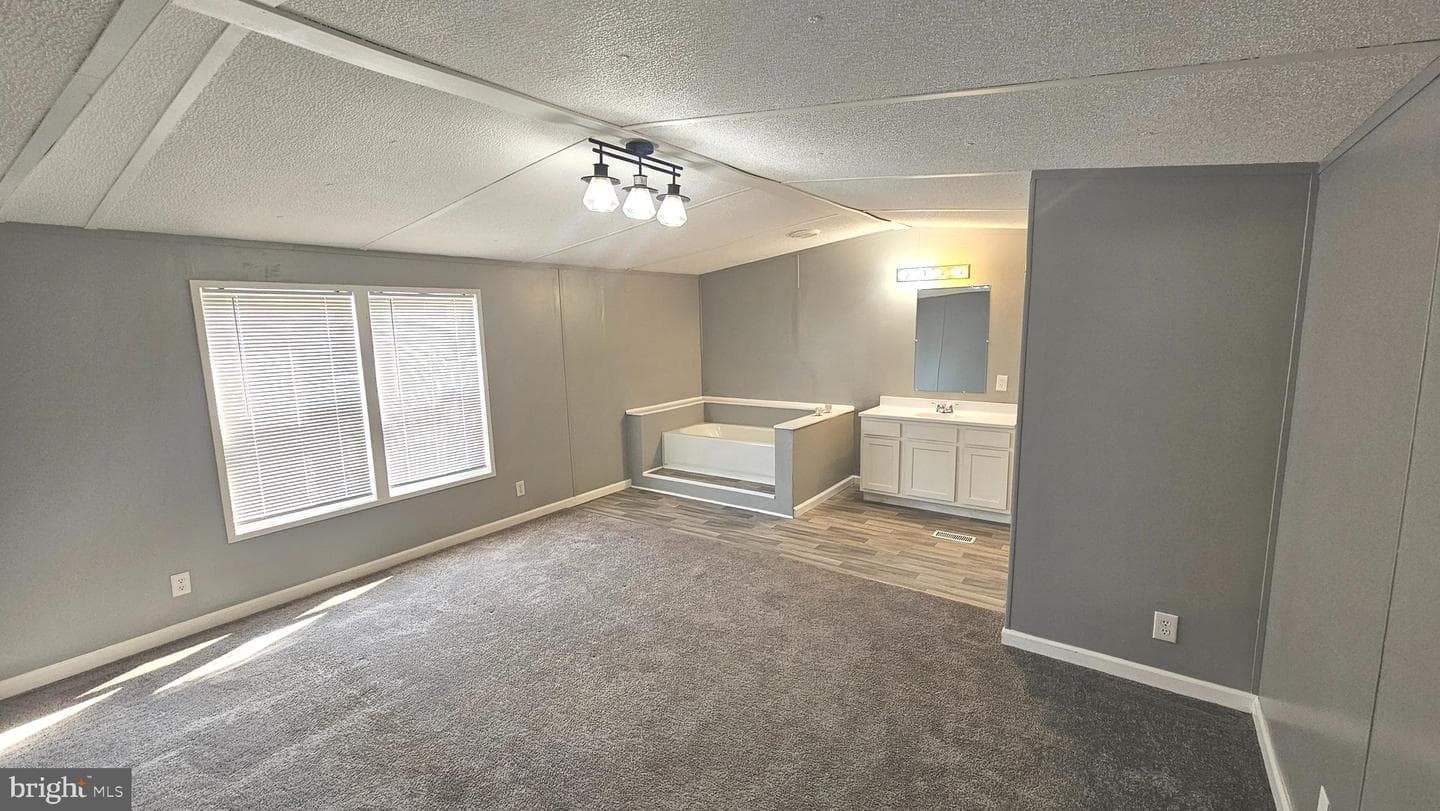 9130 Hummingbird Court photo 9
