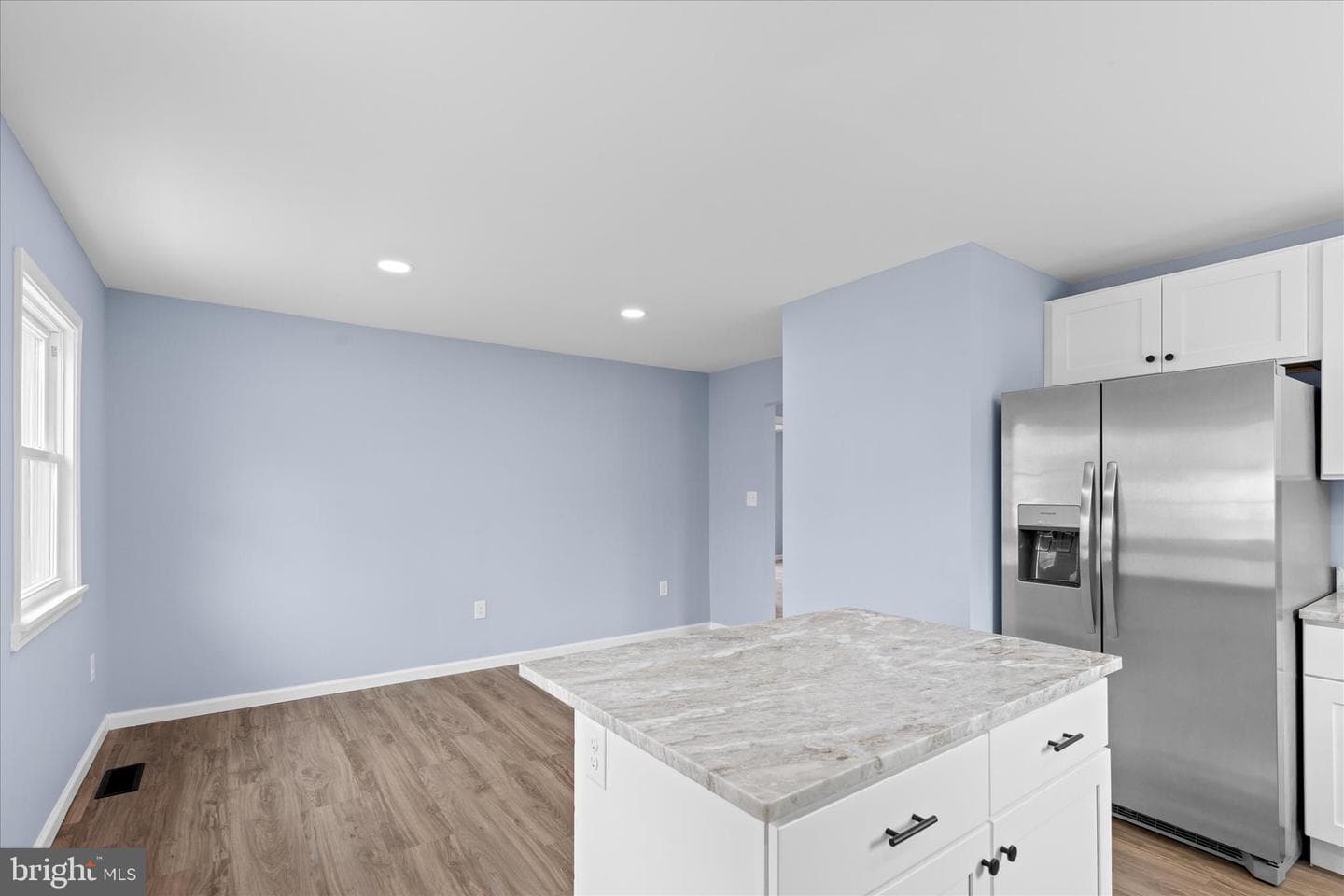 908 Spring Avenue photo 22