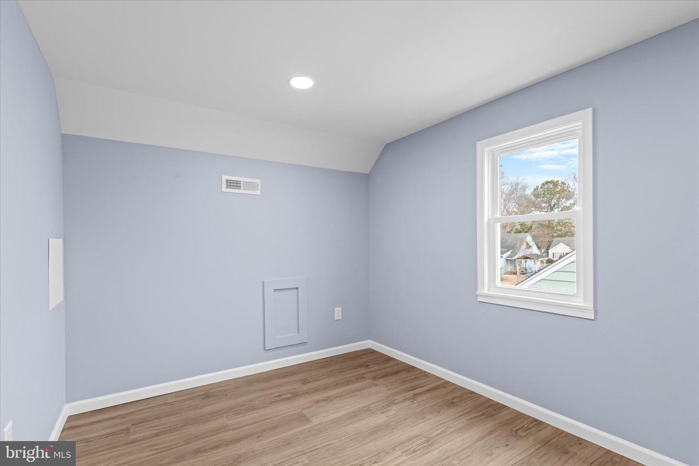 908 Spring Avenue photo 36