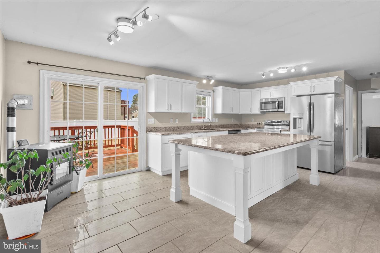 310 Autumn Ridge Drive photo 6