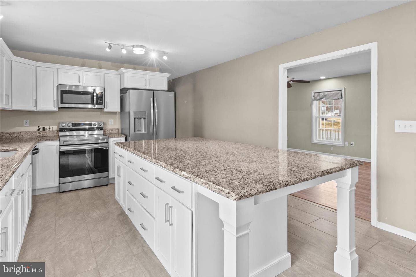 310 Autumn Ridge Drive photo 7