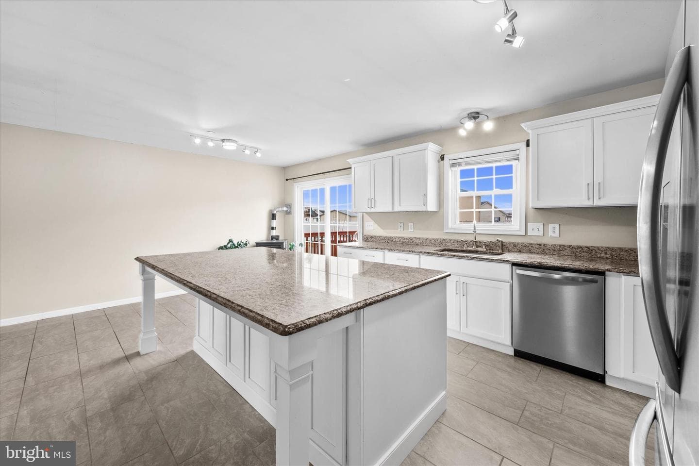 310 Autumn Ridge Drive photo 9