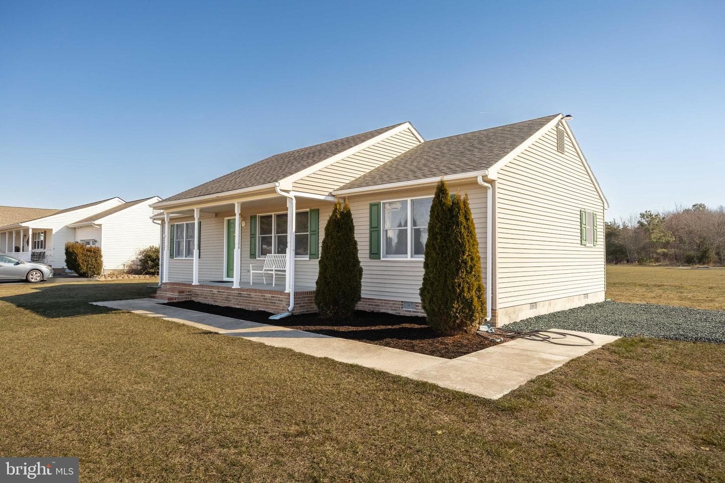 7937 White Lowe photo 2