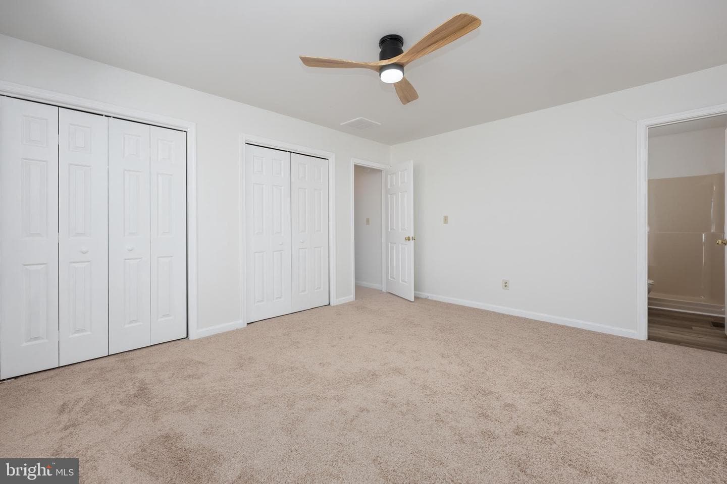 7937 White Lowe photo 21