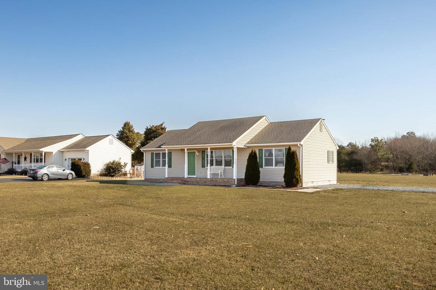 7937 White Lowe photo 3