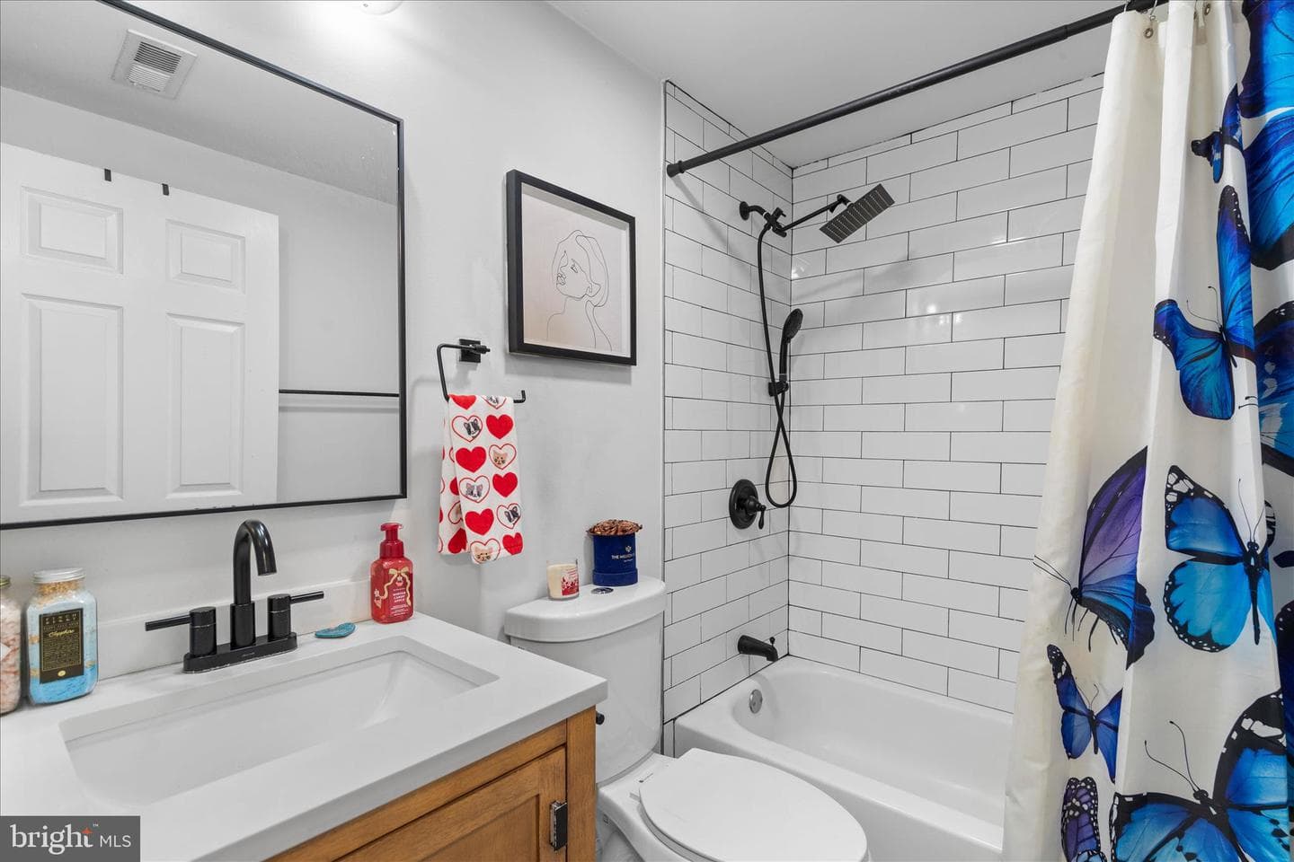 355 Carey Avenue photo 10