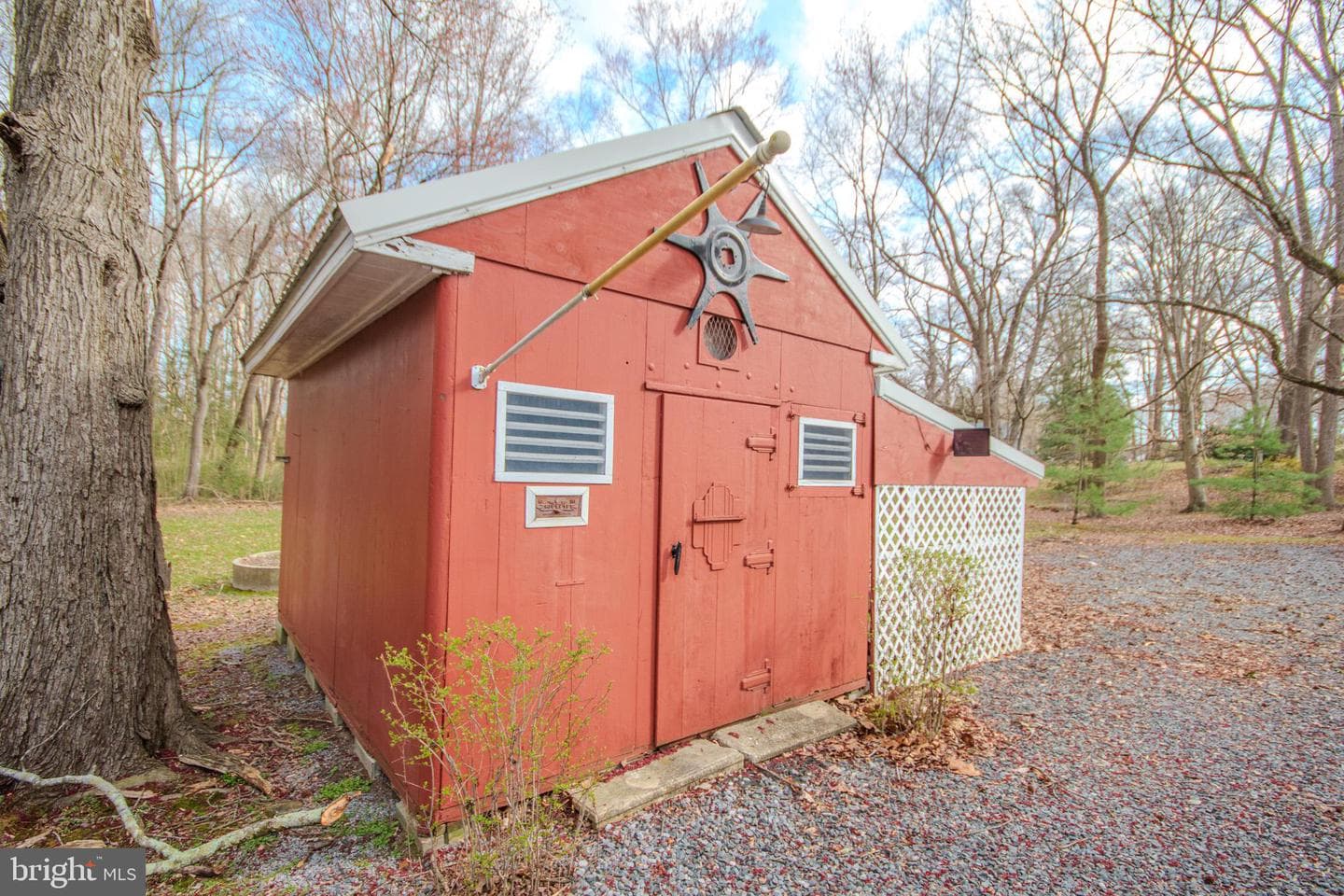 703 Parker Road photo 37