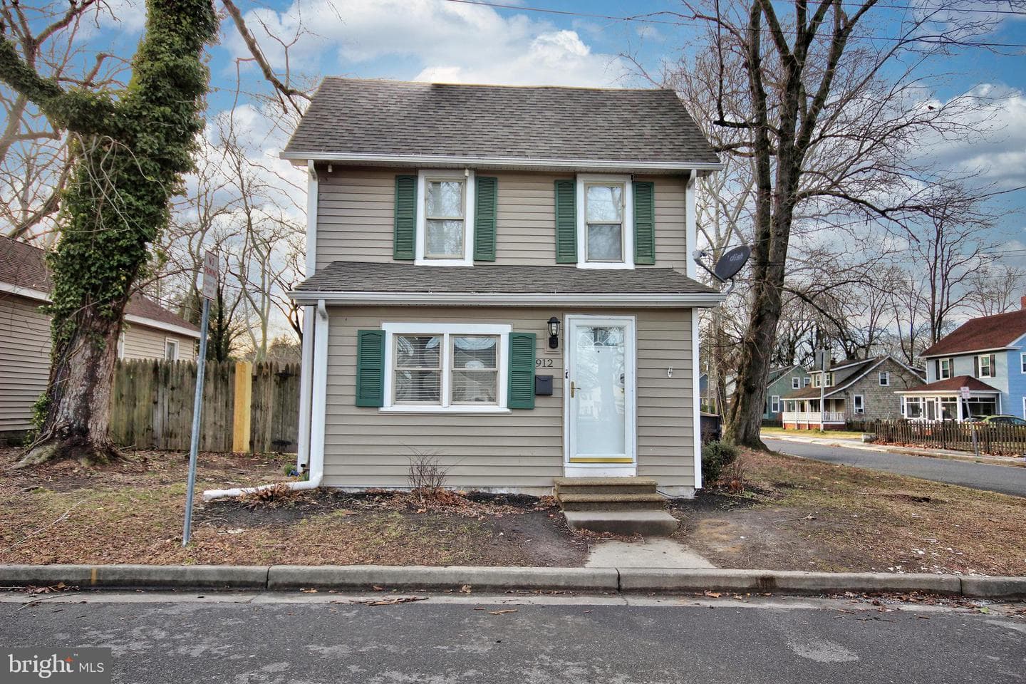 912 Hanover Street photo 2