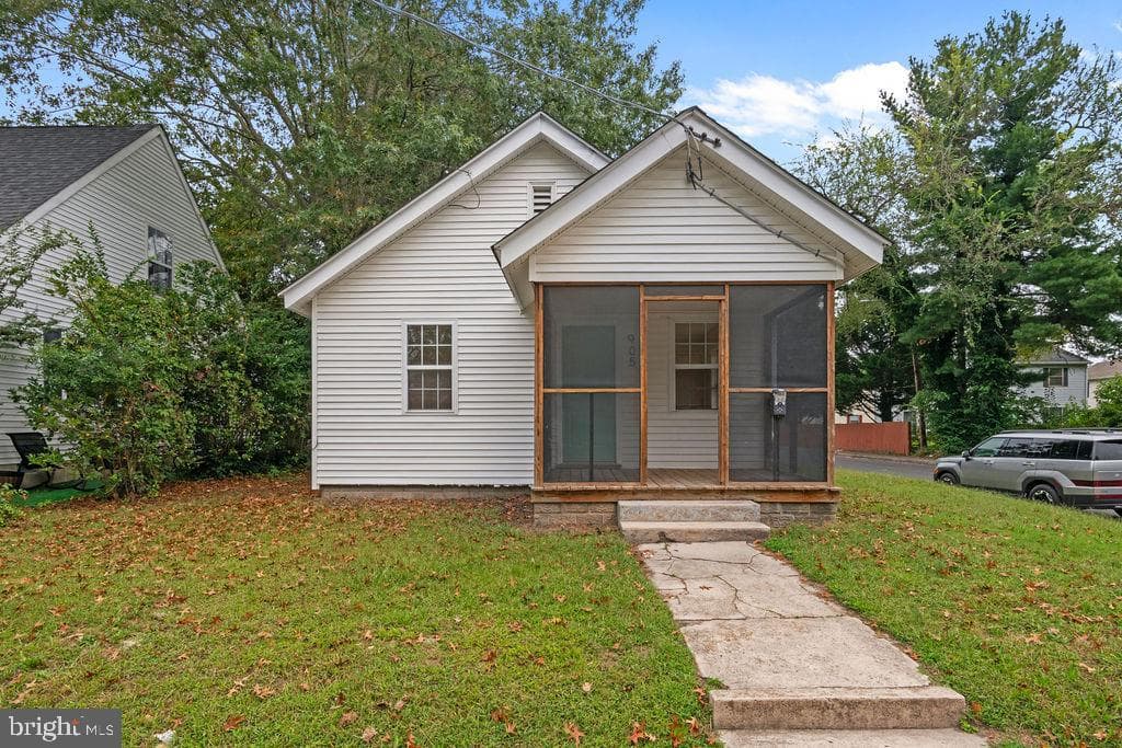 905 Hanover Street photo 3