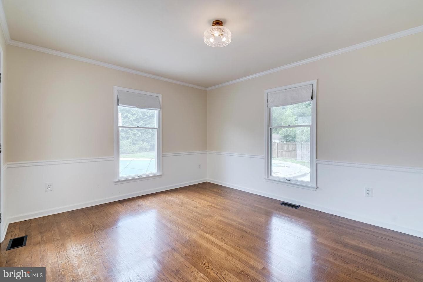 5662 Clydesdale Drive photo 8