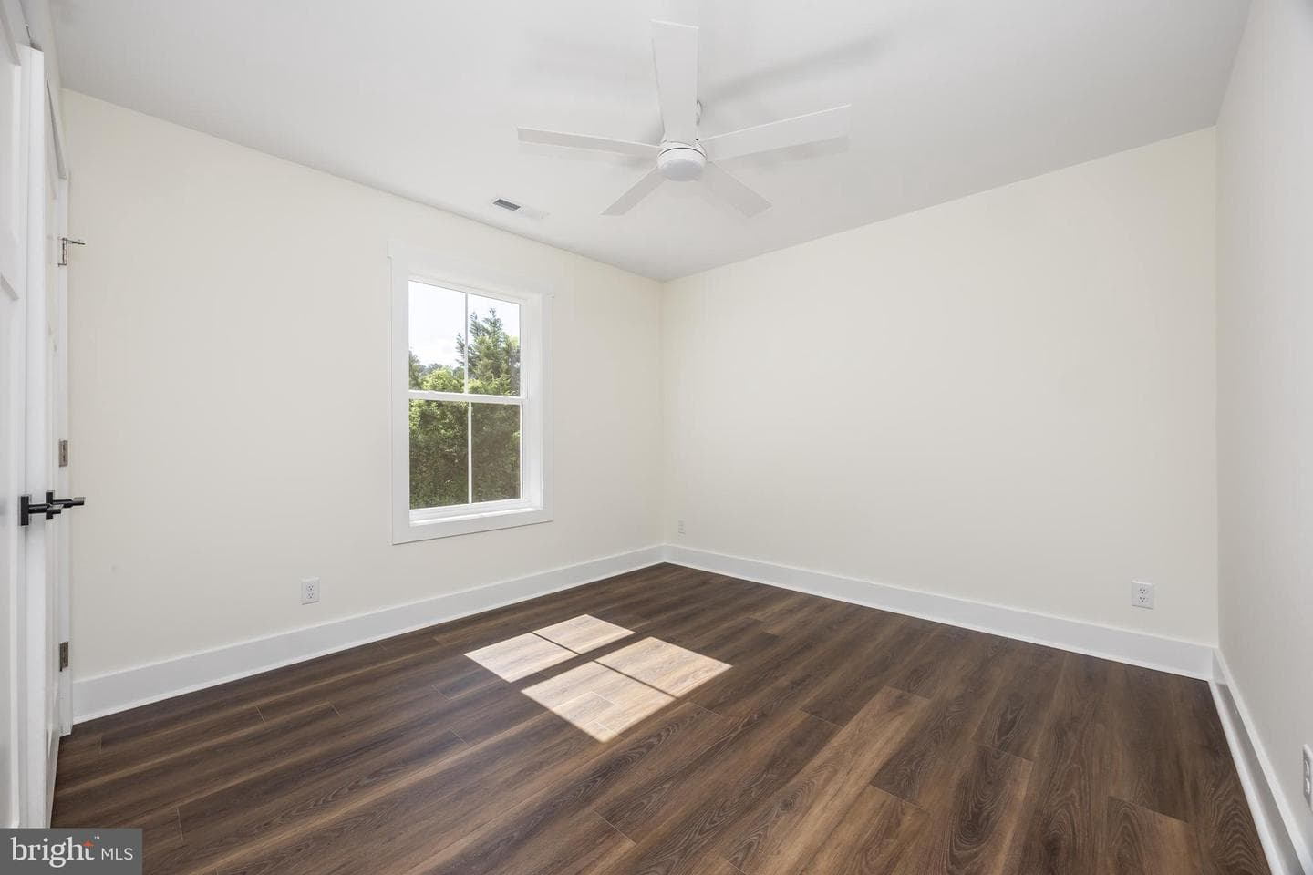 129 Holly Hill Court photo 34