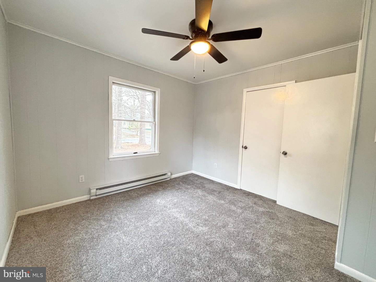 7592 Buckman Avenue photo 17