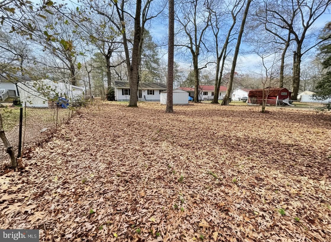 7592 Buckman Avenue photo 3