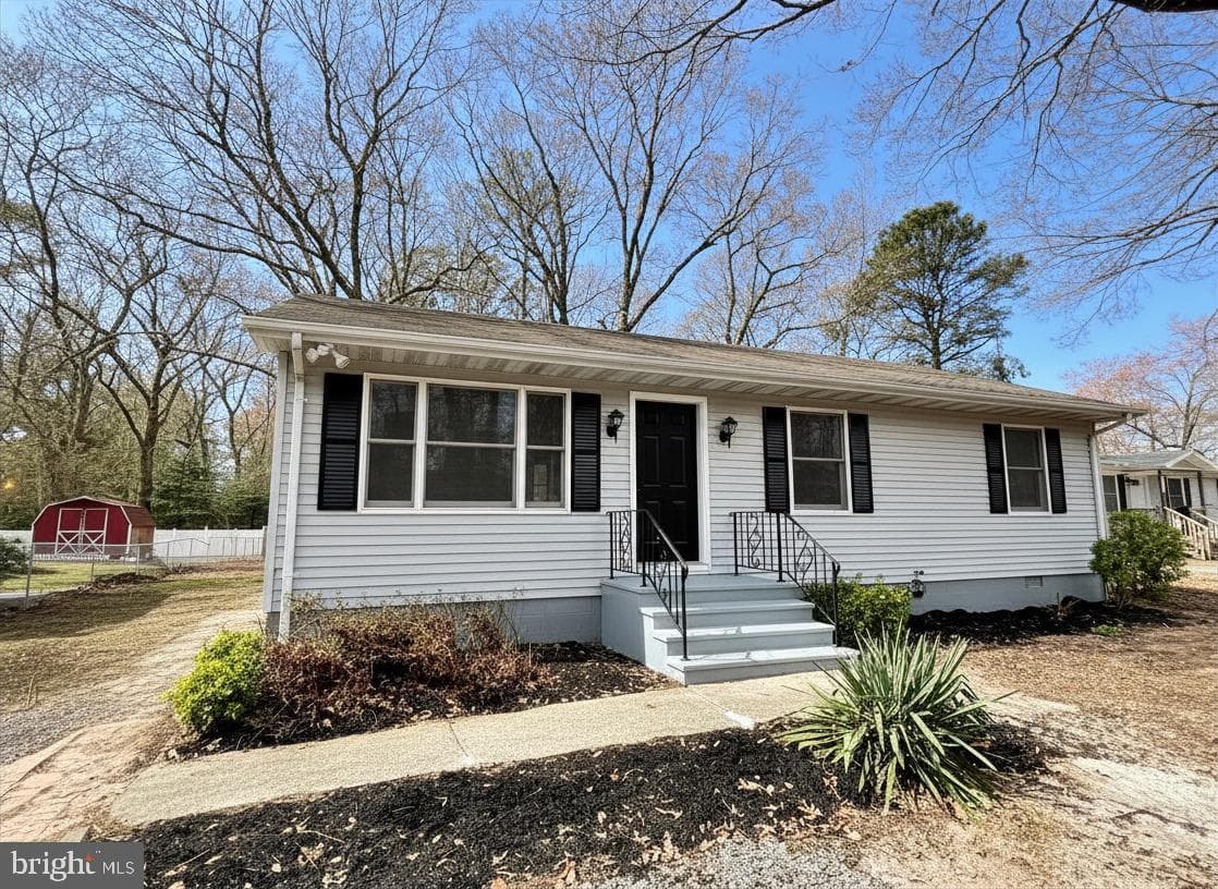 7592 Buckman Avenue photo 5
