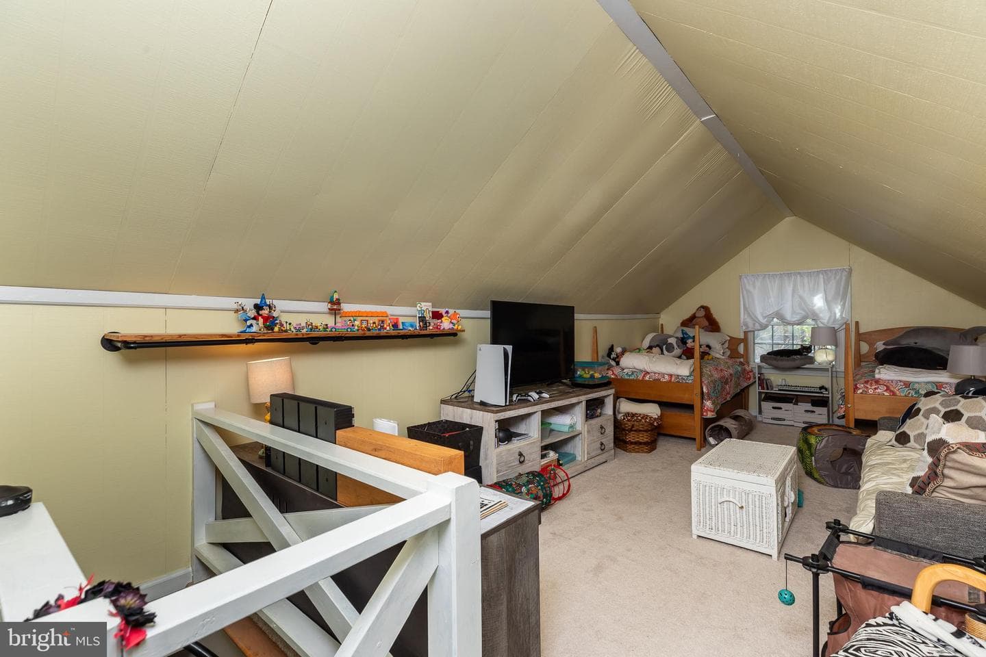 4154 Nicholas Mews photo 36