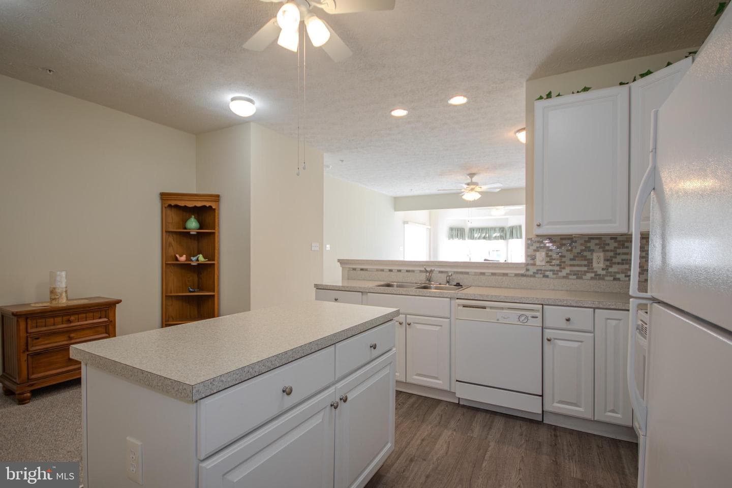 9523 Wedge Way photo 15