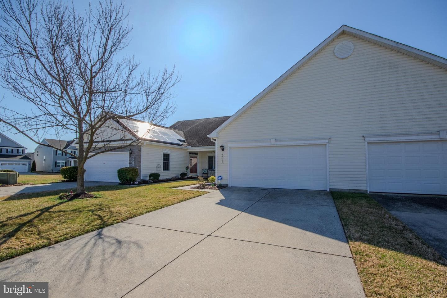 9523 Wedge Way photo 2
