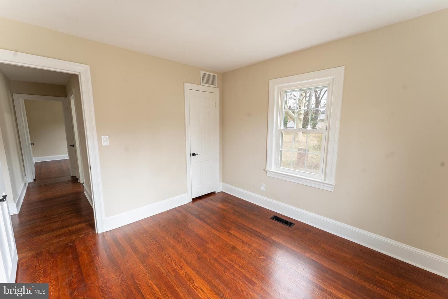 227 Pinehurst Avenue photo 32