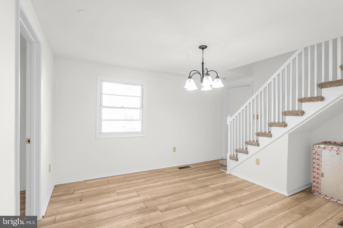 410 Elizabeth Street photo 9