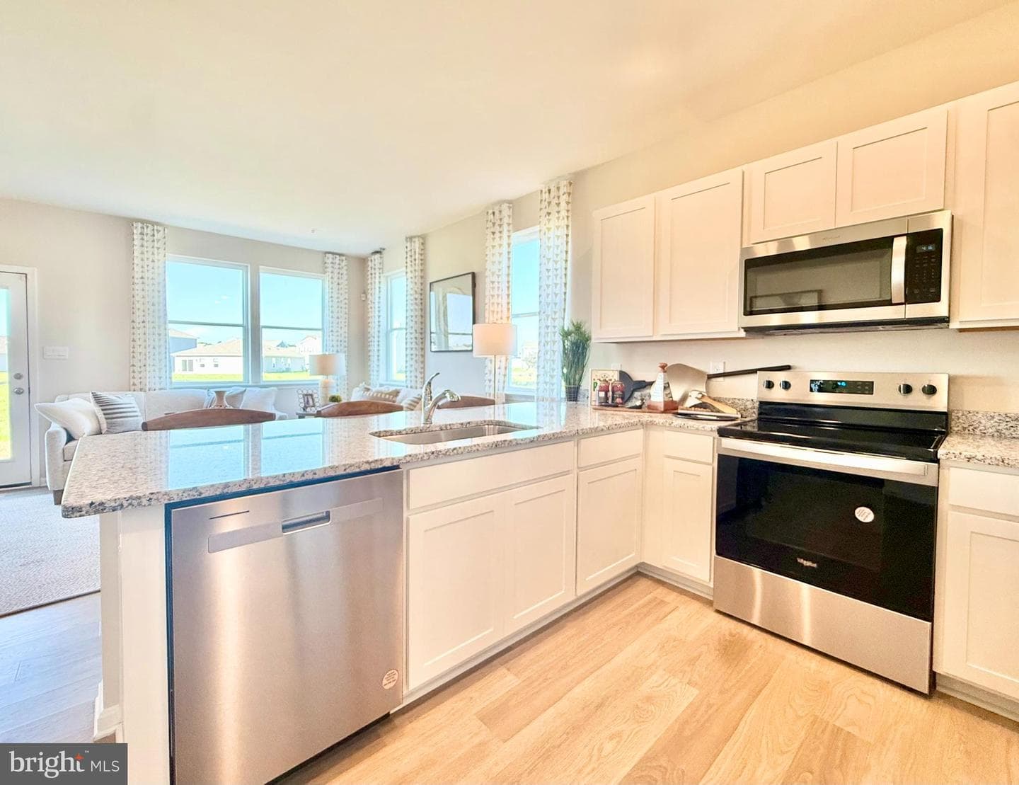 1319 Sugarplum Lane photo 8